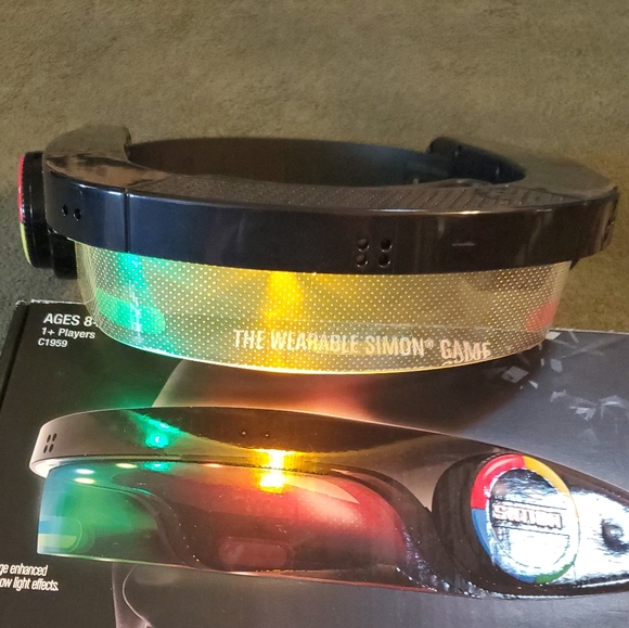 Simon Optix Electronic Game - Picture 11 of 14